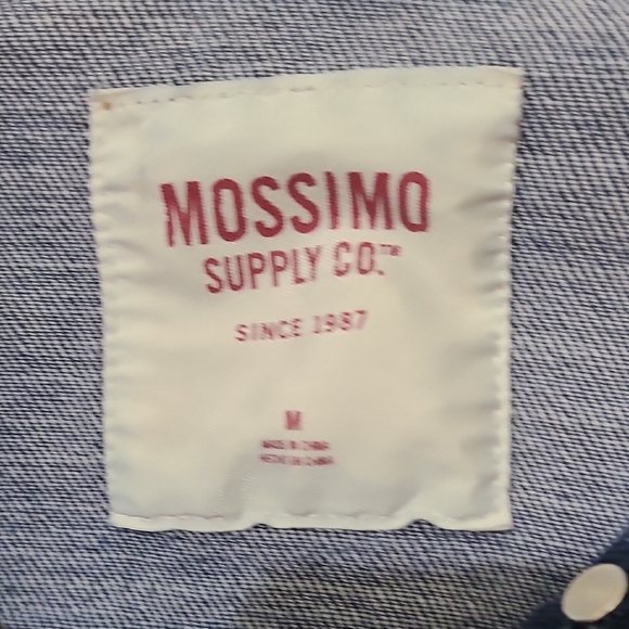 MOSSIMO Women's Blue Distressed Denim Trucker Jacket - Size Medium - Picture 11 of 13